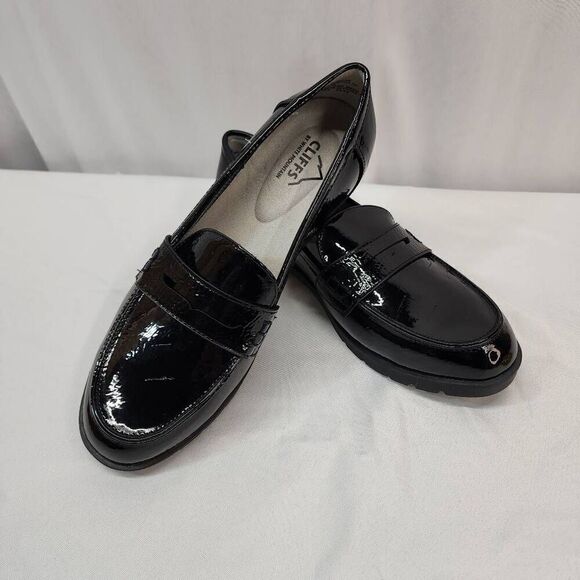 Cliffs By White Mountain Size 8.5 Women's Galah Penny Loafer Flack Black Patent - Picture 2 of 9